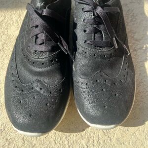 Skechers air-cooled memory foam shoes woman size 10  new no box